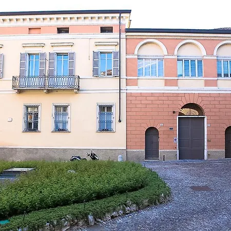 Casa Del Teatro Mantua