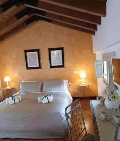 Casa Del Teatro Bed & Breakfast