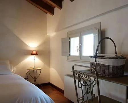 Bed & Breakfast Casa Del Teatro 3*